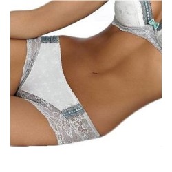 LUXURY Shorty en dentelle